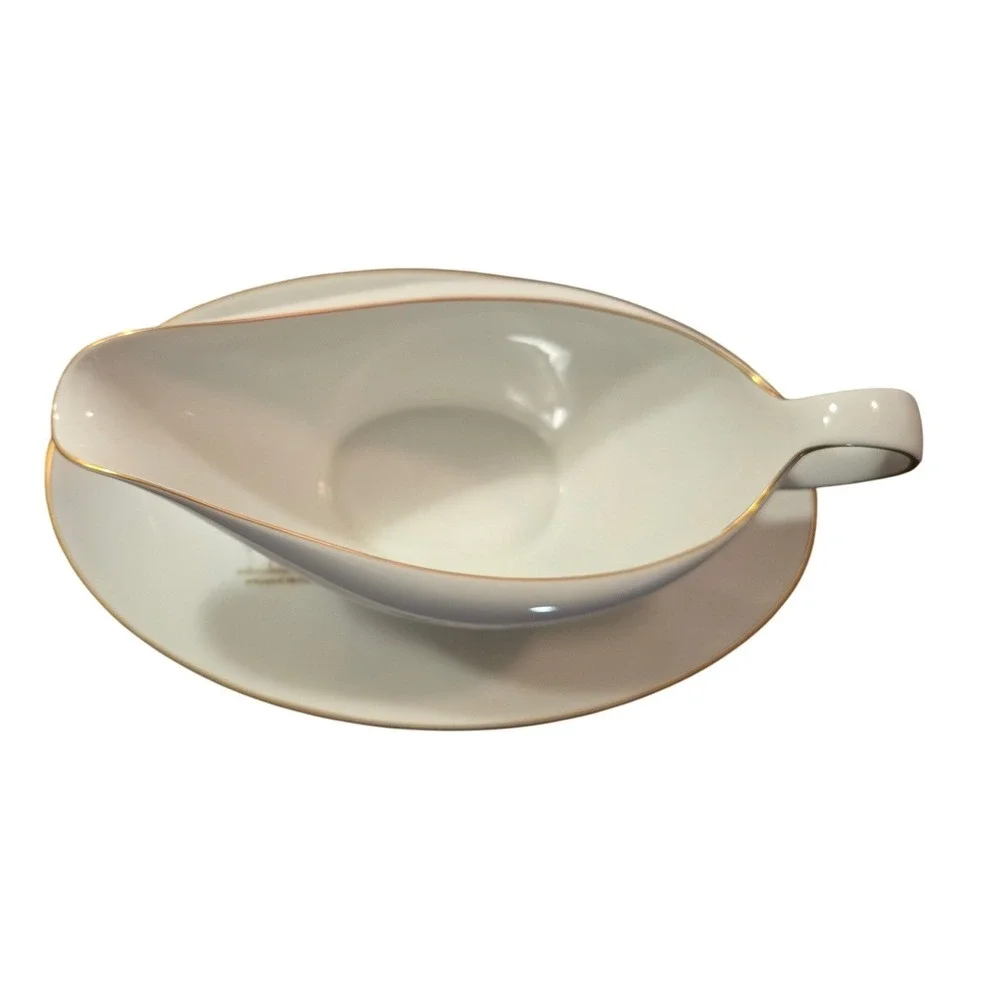 Fukagawa Arita Japan Bamboo Gravy Boat and Underplate Pattern‎ 901 Porcelain